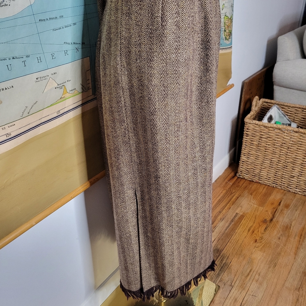 Vintage Harv'e Benard Sport Brown Wool Tweed Skirt With Fringe Size 10 - Picture 5 of 14
